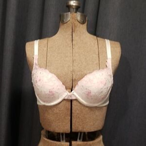 Vintage Wonder bra with padded embroider 34B baige and pink NWOT